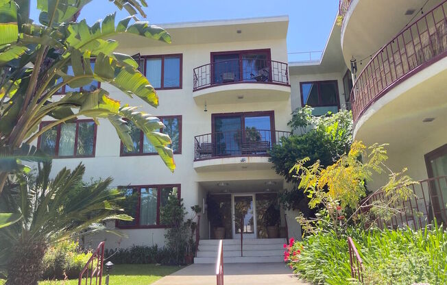3407 HUXLEY ST
