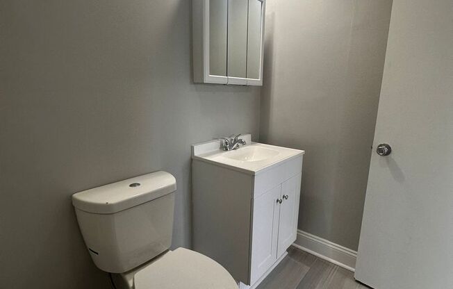 2 beds, 1 bath, 850 sqft, $2,095, Unit Apt 4P