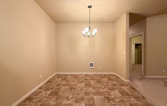 2 beds, 2 baths, 1,090 sqft, $1,600, Unit 523-10