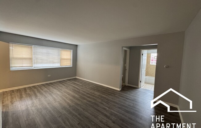 3057 N NARRAGANSETT AVE