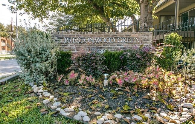 1 bed, 1 bath, $1,350, Unit #2054