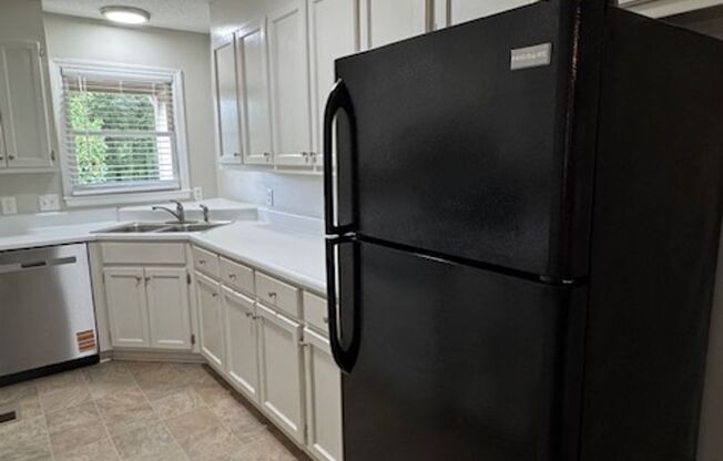 2 beds, 2 baths, $1,185