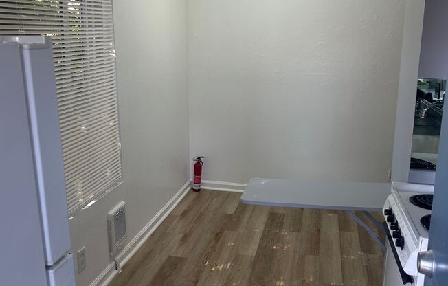 Apartment in San Carlos Creek-Side Views Available for Lease!