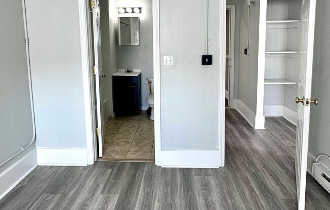 1 bed, 1 bath, 435 sqft, $1,700, Unit 1021