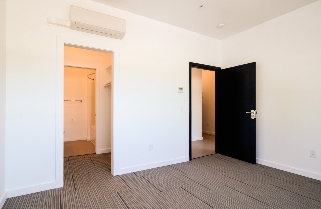 2 beds, 2 baths, 983 sqft, $2,129, Unit 404