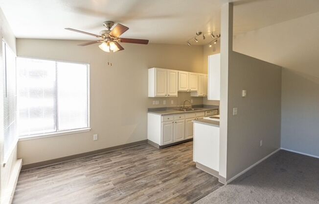1 bed, 1 bath, 680 sqft, $1,499, Unit F305