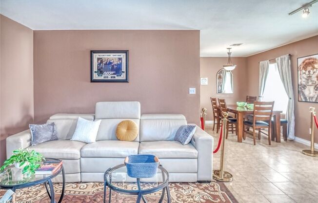 Fully furnished!