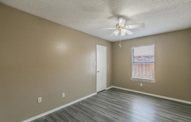 3 beds, 2 baths, $1,800