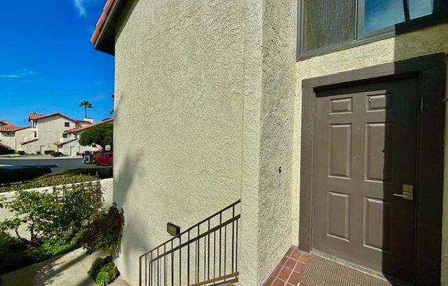 Oxnard | Mandalay | The Colony | 3 Bed + 3 Bath | 2236 Cannes Sq