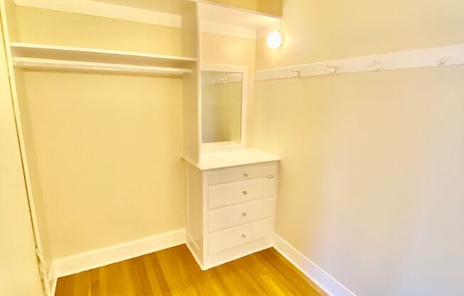 Studio, 1 bath, 462 sqft, $1,695, Unit 102