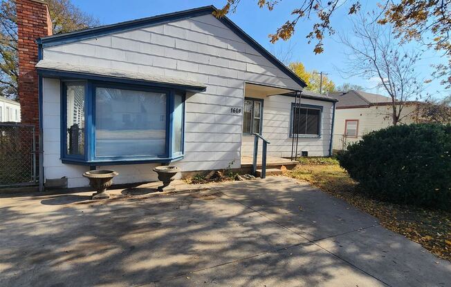 1608 N Minneapolis St