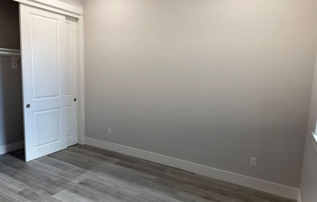 Gorgeous updated 2 bedroom available now!