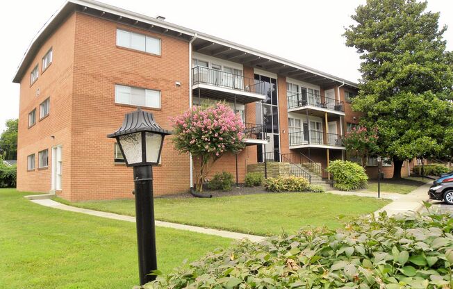 1 bed, 1 bath, 500 sqft, $999