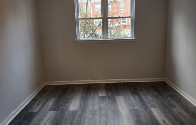 2 beds, 1 bath, 914 sqft, $1,500, Unit 1st Floor