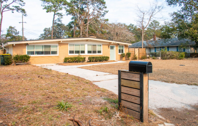 2208 MASON DR