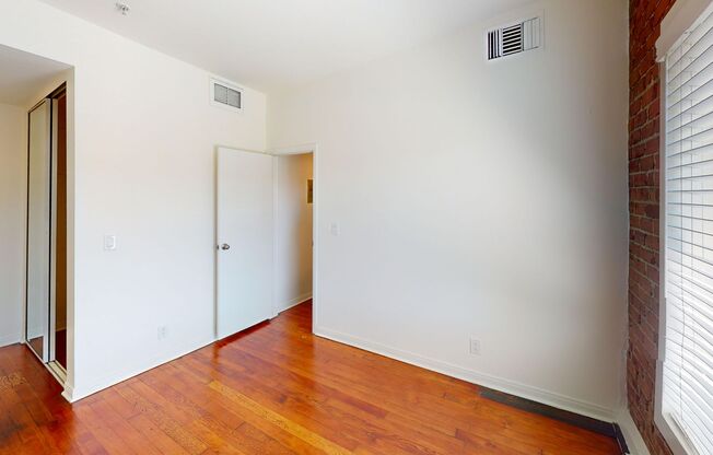 1 bed, 1 bath, 725 sqft, $2,195, Unit 301