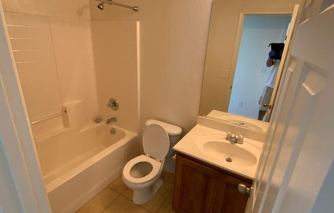 4 beds, 2.5 baths, $1,995
