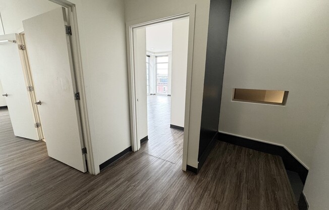 3 beds, 2 baths, 1,385 sqft, $5,000, Unit 501