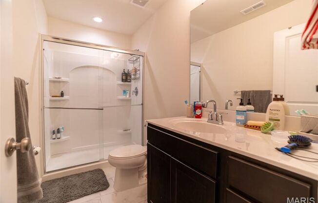 2 beds, 2 baths, 1,154 sqft, $2,500, Unit Daggett Avenue- 5004