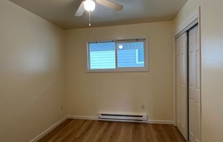 2 beds, 1 bath, $950, Unit 320 J St - #5