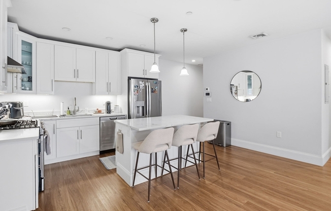 2 beds, 2 baths, 1,222 sqft, $4,950, Unit 27