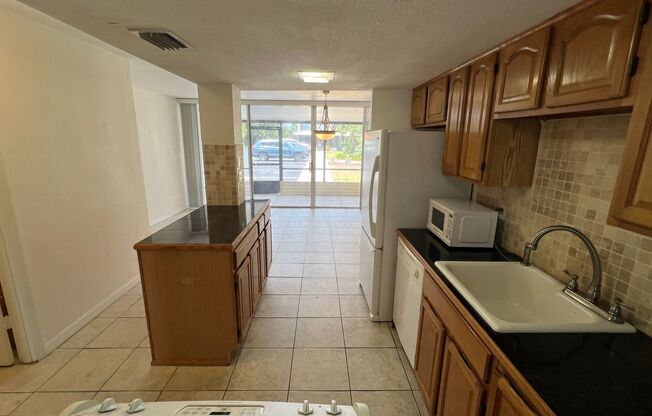 2 beds, 2.5 baths, $1,600