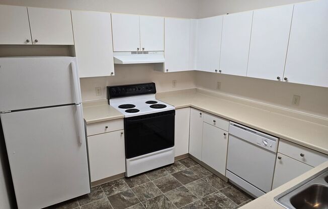 2 beds, 1 bath, 1,050 sqft, $1,269, Unit PL 7303