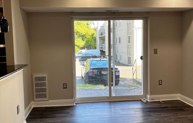Renovated 2-Bedroom Apartment!!