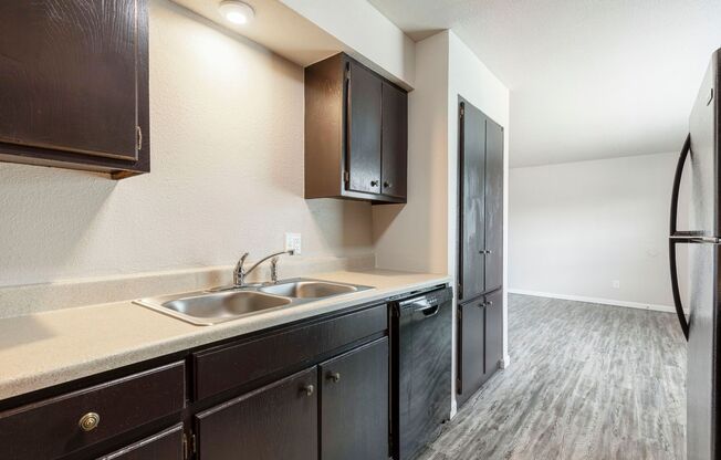 1 bed, 1 bath, 532 sqft, $645, Unit LC3 - B4