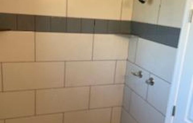newly renovated 1bd 1 bth unit in phx