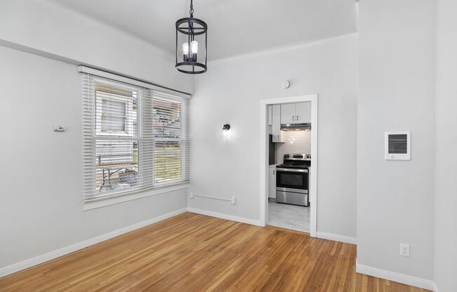 Lovely Hillcrest One bedroom apartment