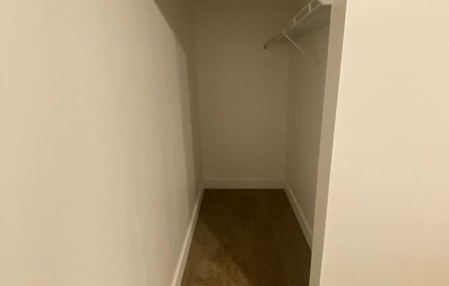 1 bed, 1 bath, 640 sqft, $795, Unit 106
