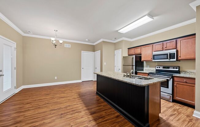 1 bed, 1 bath, 765 sqft, $795, Unit 14