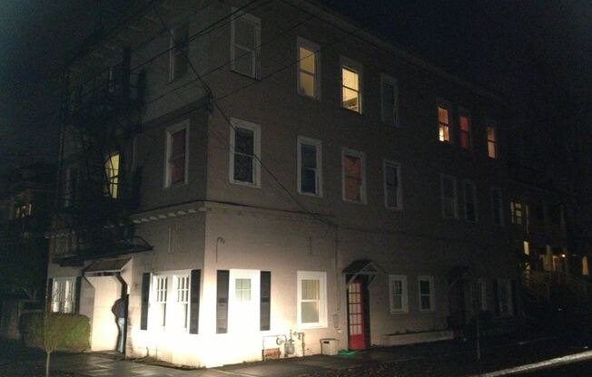 8634 SE 11th
