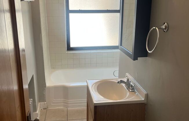 7953-59 S Saint Lawrence Ave