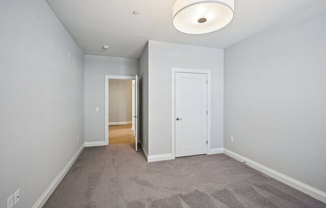 2 beds, 2 baths, 1,304 sqft, $3,484, Unit 3207