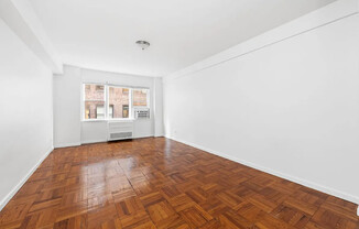 Studio, 1 bath, 425 sqft, $3,195, Unit 8H