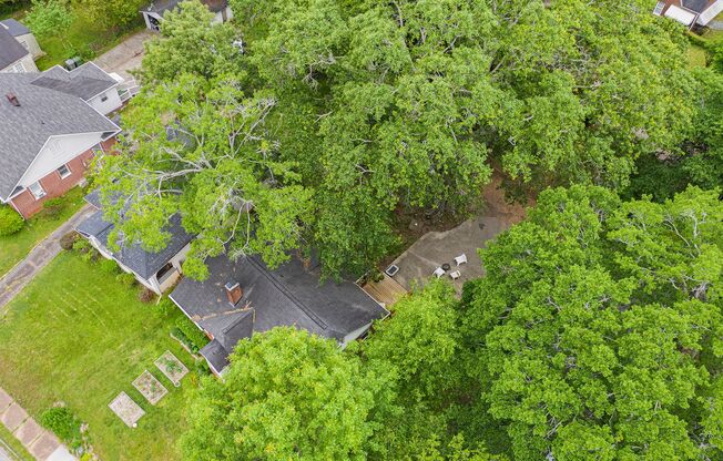 3 beds, 2 baths, $2,295