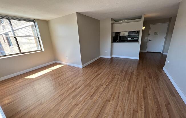 1 bed, 1 bath, 699 sqft, $5,734, Unit 15A