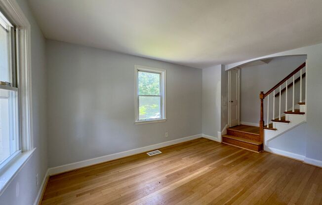 Charming 3 Bedroom/1.5 Bathroom Home in Loch Raven Neighborhood, MD!
