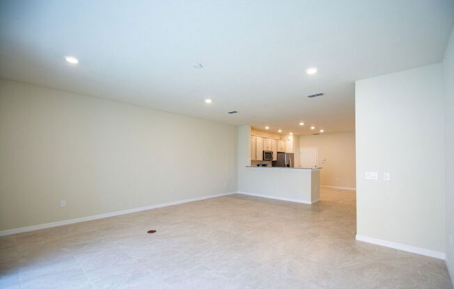 3912 Plainview Drive