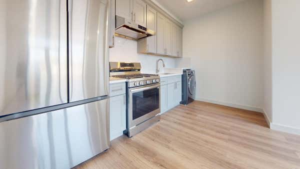 1 bed, 1 bath, 600 sqft, $2,700, Unit 4G