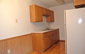 1 bed, 1 bath, $895, Unit 10