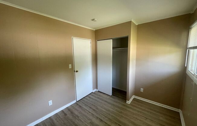 3 beds, 1 bath, $1,075