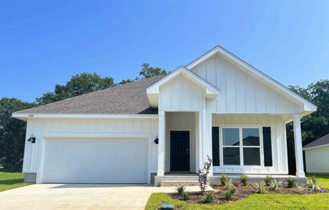 4 bed/ 2 bath home in North West Pensacola near Navy Fed