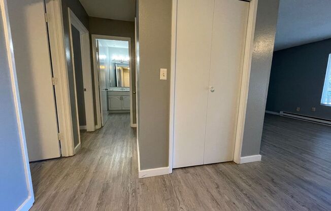 2 beds, 1 bath, 950 sqft, $1,595, Unit 05