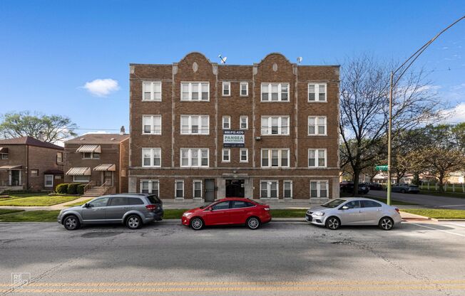 9244 S Saginaw