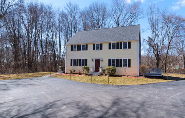 671 MAIN ST