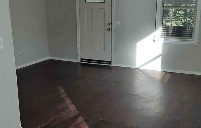 2 beds, 1 bath, $1,175