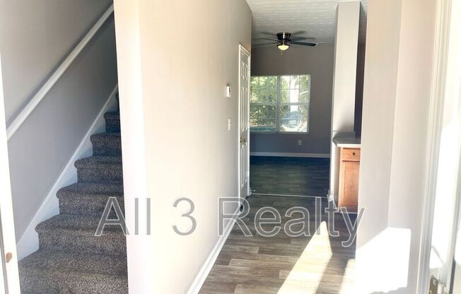 1550 EASTERN SUNRISE LN